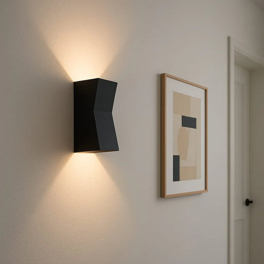 Pourquoi adopter une applique murale noire dans sa déco ?